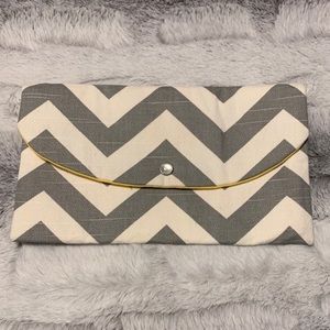 Chevron Clutch
